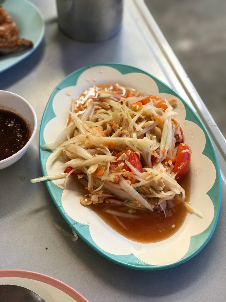 Som Tam @ ไก่ย่างวิเชียรบุรี. Photo credit: Aaron.