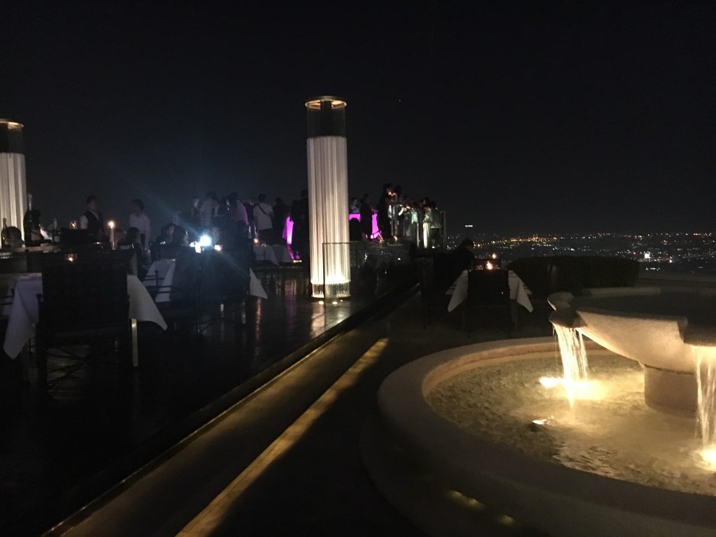 Everybody wants a piece of that night view @ Sky Bar 