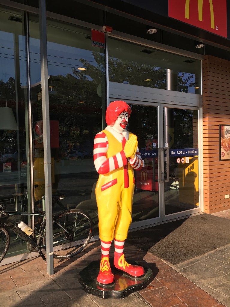 Even Ronald is doing the Wai!