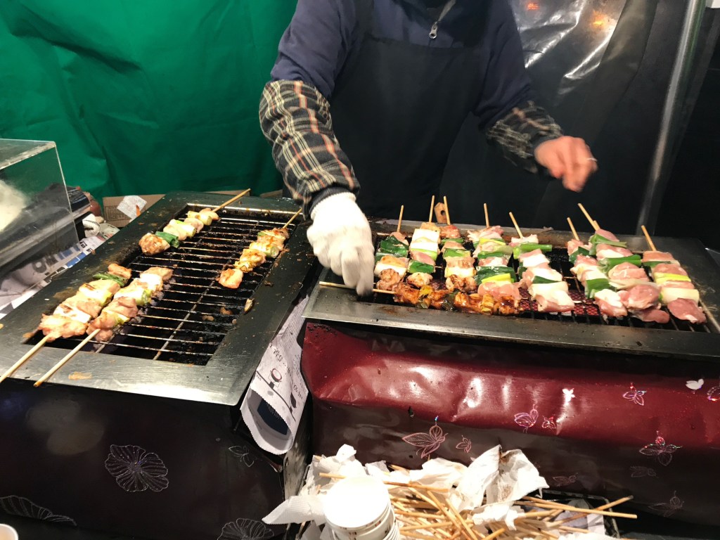 Dakkochi stall in Insadong. Photo credit: Aaron. 